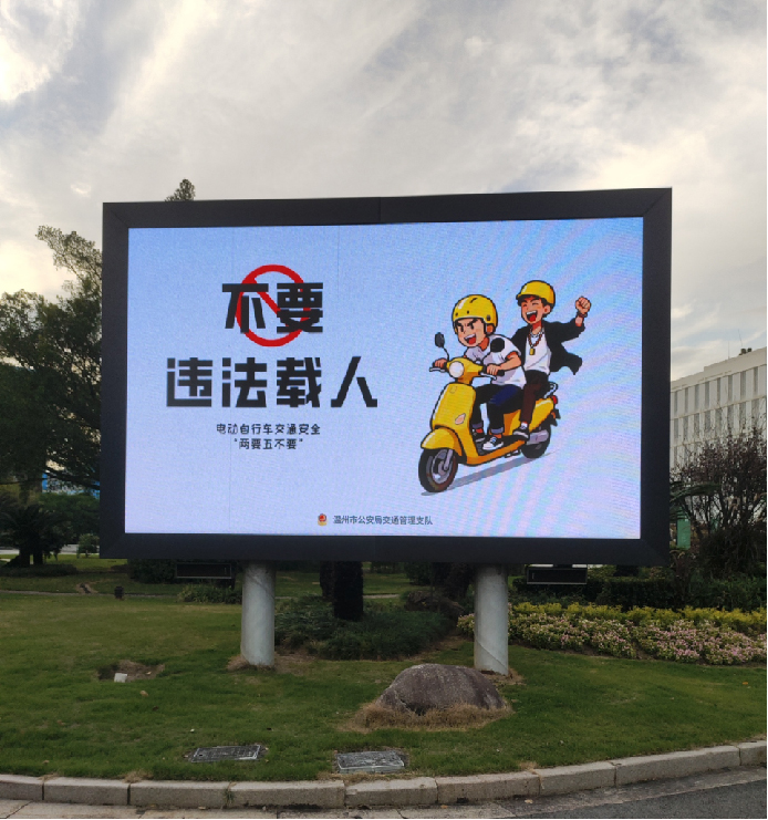 01.jpg